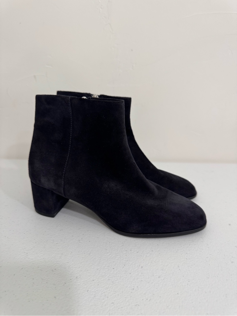 Via Spiga Black Suede Booties Almond Toe Block Heel Ankle Boots Women's 6